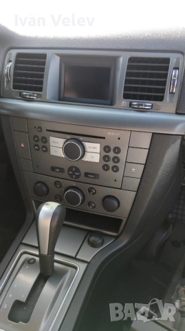 Опел Вектра Ц 1.9 150к.с автомат 2007г. Opel Vectra C 1.9cdti 150k.s, снимка 11 - Автомобили и джипове - 51828171