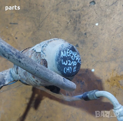 Маркучи Климатик Мерцедес Е класа W210, снимка 8 - Части - 51256002