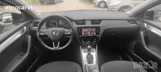 Skoda Octavia 1.6 TDI 7DSG, снимка 10 - Автомобили и джипове - 47469766