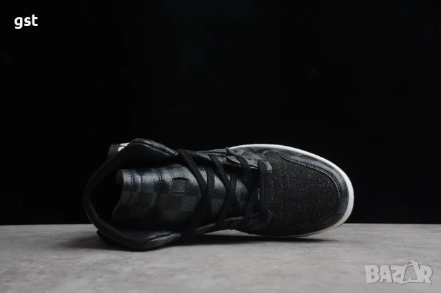 Уникални Редки Маратонки Nike Air Jordan 1 x Off Whit x LV Louis Vuitton All Black Кецове , снимка 4 - Маратонки - 50476851