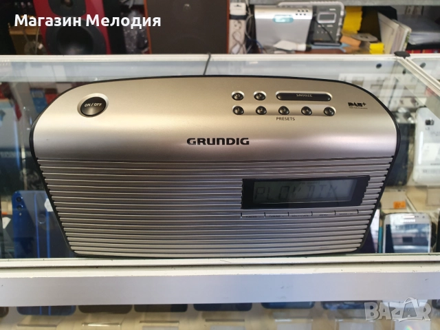 Радио Grundig Music 65 DAB+ В отлично техническо и визуално състояние., снимка 2 - Радиокасетофони, транзистори - 51878988