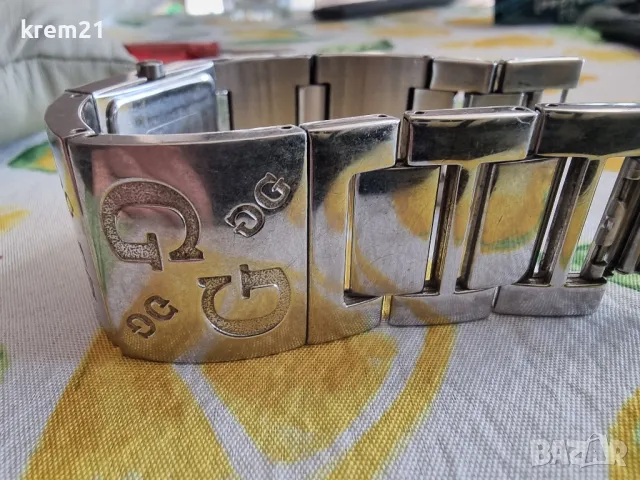 Guess дамски часовник тип гривна, снимка 6 - Дамски - 49585696