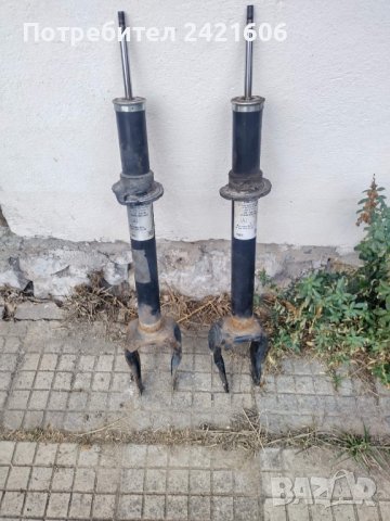 Предни амортисьори за мл.  W166 2012г. 230лв бр.