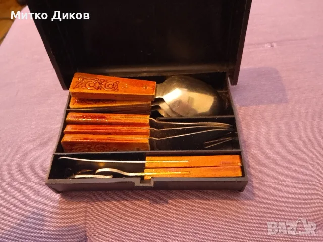 Туристически набор от соцаСССР марка Турист вилици лъжици нож и отварачка отлични в оригинална кутия