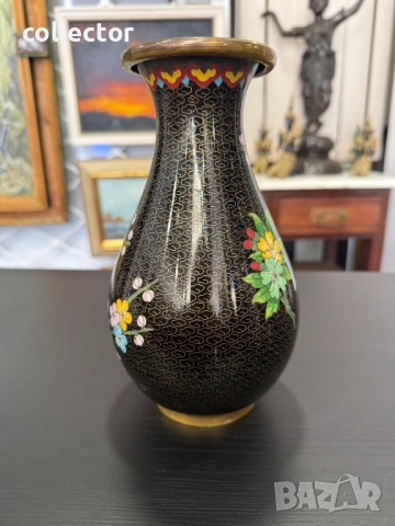 Бронзова китайска ваза с клуазон. №7934, снимка 3 - Антикварни и старинни предмети - 53794646