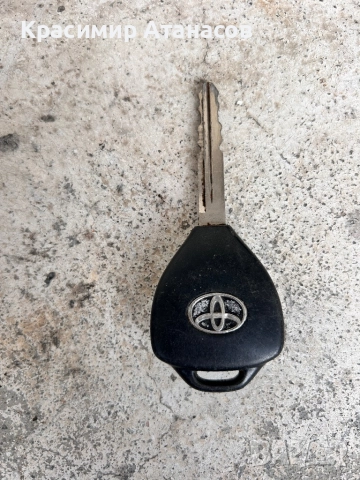 Ключ контактен за Тойота Авенсис T27. , снимка 2 - Части - 52843968