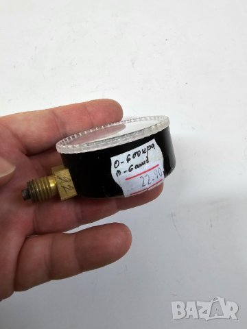 Манометър за налягане ф.60   до 6 атмосфери ., снимка 3 - Резервни части за машини - 41729192