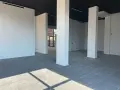 Просторно кафе с голяма тераса под наем 308 кв.м в оживен район на Смолян, снимка 2