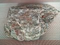 Продавам красив и интересен камък.Район град Мадан-4, снимка 1 - Колекции - 40225674
