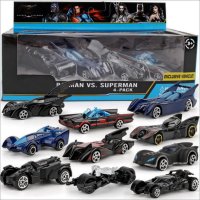 Комплект от 4 колички на Hot Wheels от серията Batman vs Superman, снимка 1 - Коли, камиони, мотори, писти - 41557875