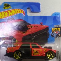 Hot Wheels Time Attaxi, снимка 1 - Колекции - 39755216