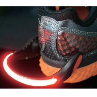 LED светлина за обувки, предпазна, Червена, снимка 1 - Спортна екипировка - 35982562