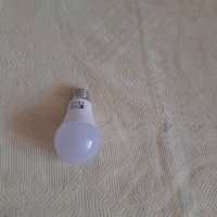 LED лампа с  дистанционно , снимка 4 - Лед осветление - 41930000