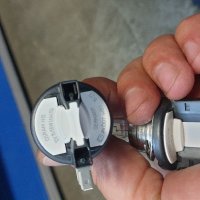 Автомобилни крушки osram H15, снимка 2 - Аксесоари и консумативи - 34397766