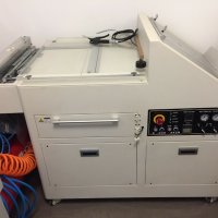 Машина за фотоалбуми EBM Tech Ez Book Maker, снимка 1 - Други машини и части - 33988370