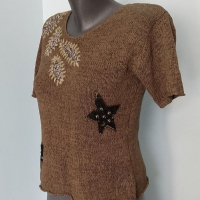 Блуза от копринена прежда с декорации , снимка 2 - Корсети, бюстиета, топове - 36155062