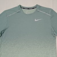 Nike DRI-FIT Breathe Tee оригинална тениска L Найк спортна фланелка, снимка 2 - Спортни дрехи, екипи - 42504293