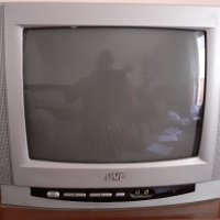 телевизор 14 инча-35,7 см диагонал на монитора JVC AV14BJBEES, с дистанционно, снимка 1 - Телевизори - 42083775