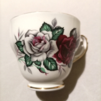 Находка Винтаж Антична колекция-Чаша за чай Duchess Simphony Rose , снимка 9 - Чаши - 44798580