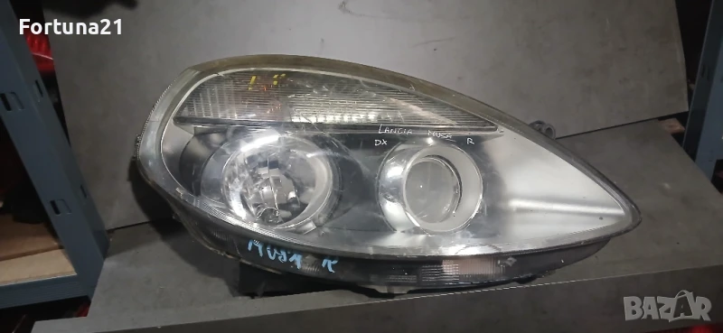 Lancia Musa / Ypsilo - фар с лупа, снимка 1