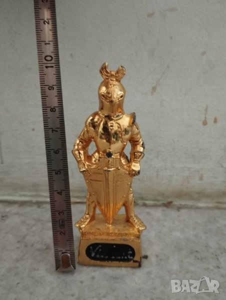 метална статуетка-рицар, снимка 1