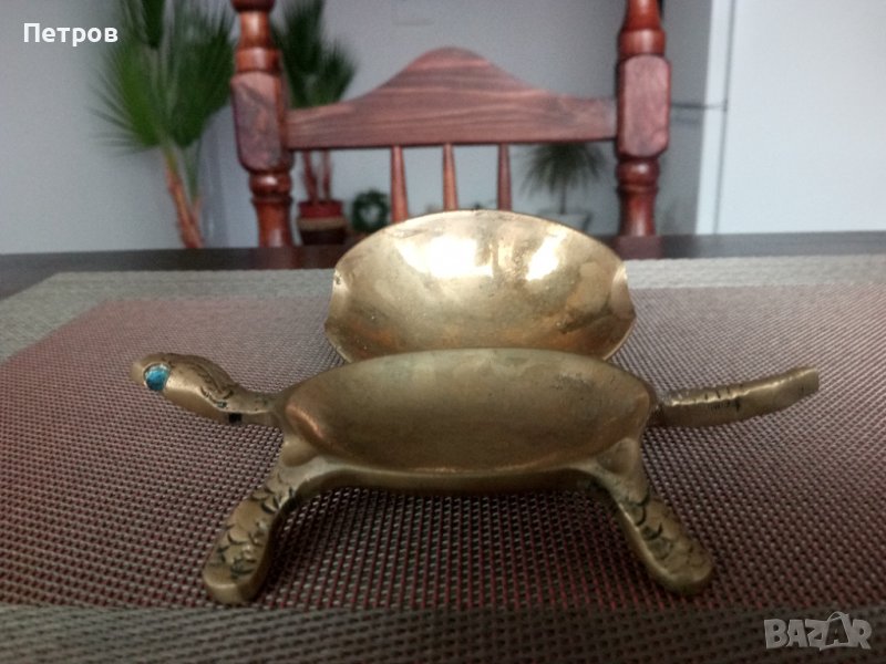 Продавам стилна и  красива костенурка.Перфектна изработка.Размерите са на снимките., снимка 1