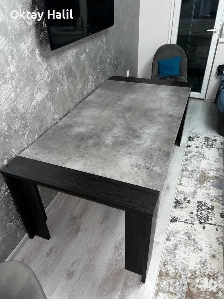 Трапесна маса, снимка 1