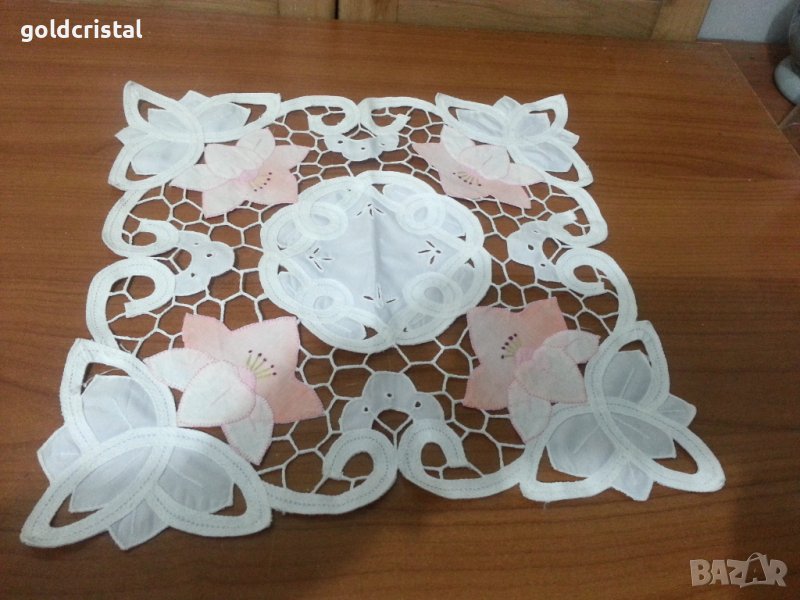 Каре покривка рязана бродерия , снимка 1