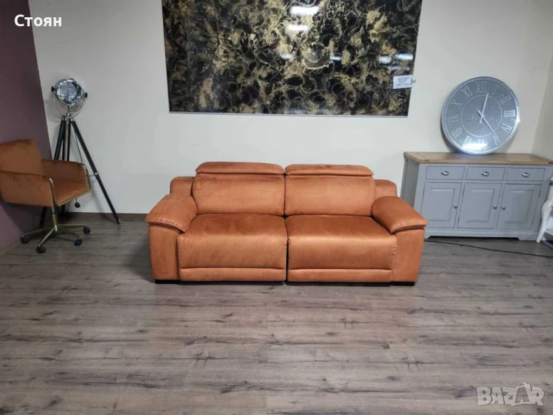 Оранжев диван от плат тройка с електрически релаксиращ механизъм, снимка 1
