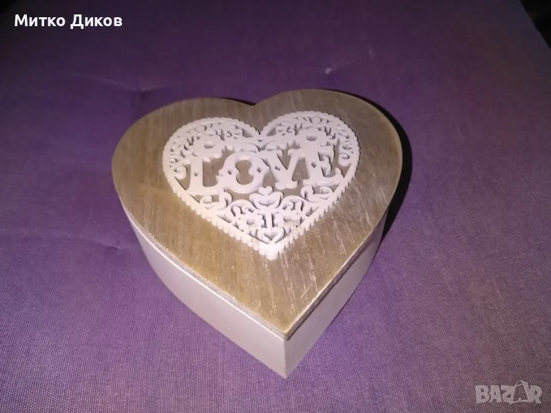 Дървена кутия за бижута сърце Love нова 150х145х45мм, снимка 1