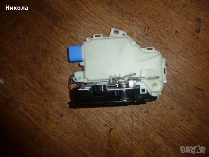 Предна лява брава за Фолксваген Голф 4, снимка 1