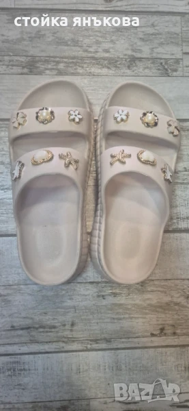 Продавам дамски чехли бежови, снимка 1