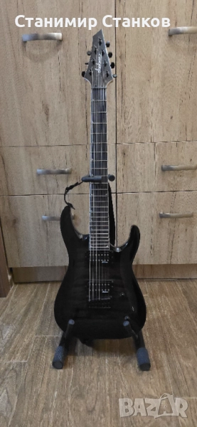 7-струнна китара Jackson JS22Q-7 с колан и страплокове, снимка 1