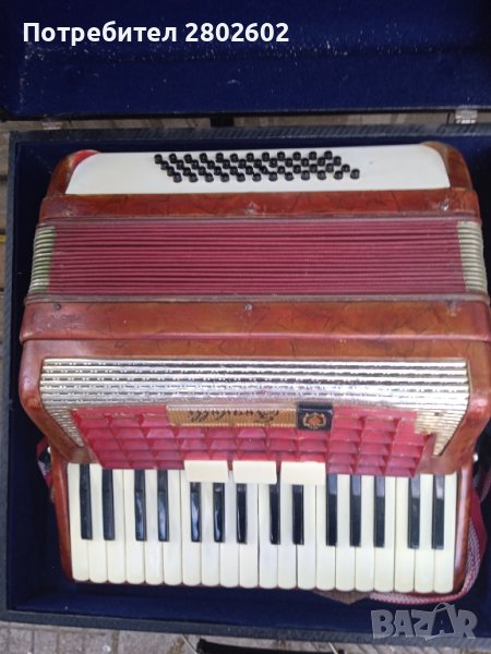 Продавам акордеон Скандали Scandalli, снимка 1