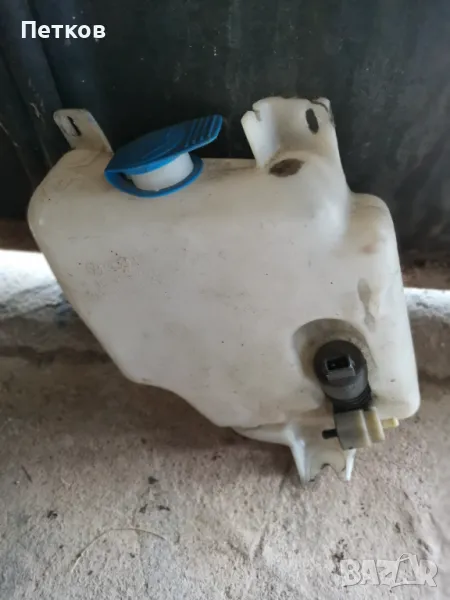 2 бр.казанчета  за чистачки за кола, снимка 1