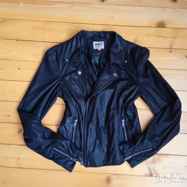 Дамско черно велурено яке , снимка 1