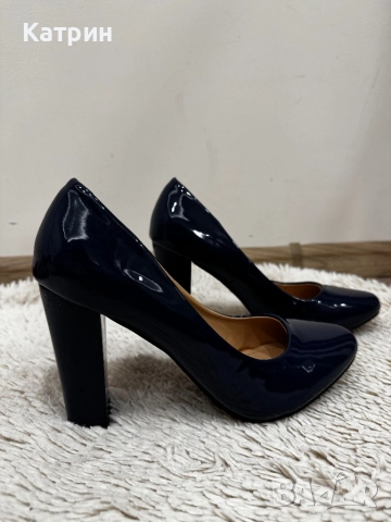 Дамски тъмно сини токчета, снимка 3 - Дамски обувки на ток - 51629292