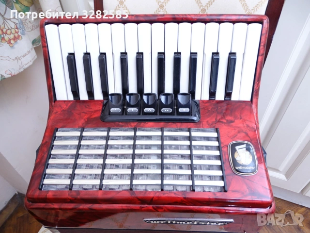 Акордеон Велтмайстер Стела 40 баса – перфектно състояние, снимка 14 - Акордеони - 53086207