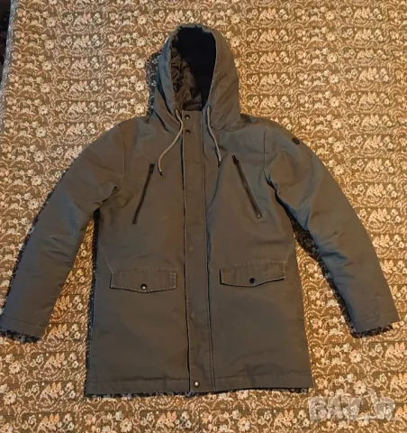 Парка RVLT , снимка 2 - Палта - 47718393