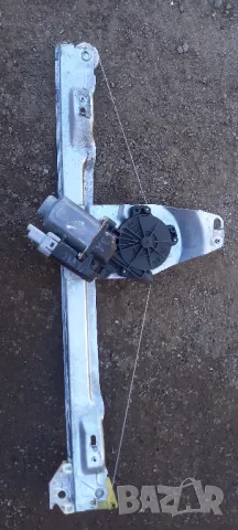 Стъклоповдигач Citroen C4 Picasso, снимка 3 - Части - 50338101