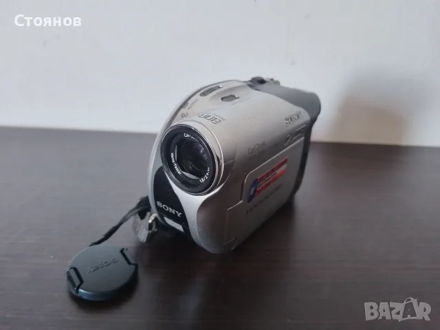 Камера SONY DCR-DVD105E DVD Handycam Japan, снимка 9 - Камери - 55987037