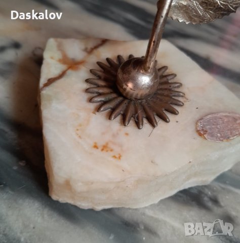 Продавам декоративна роза , снимка 3 - Декорация за дома - 41348771