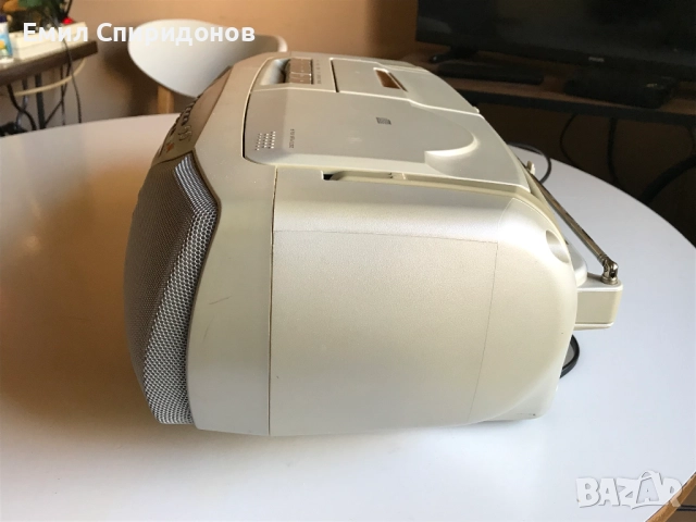 Радио касетофон CD Sony CFD-SFD-S36L с оригинално дистанционно, снимка 4 - Радиокасетофони, транзистори - 52605811