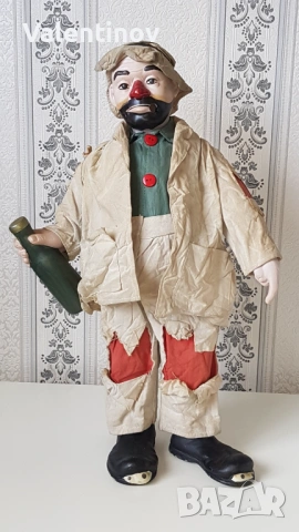 Старинна порцеланова кукла 