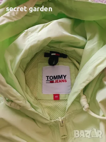 дамска ветровка Tommy jeans , снимка 4 - Якета - 55873574