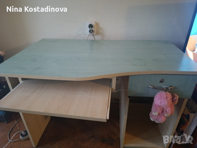 Бюро, снимка 2 - Бюра - 53211782