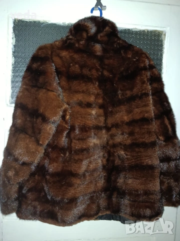 Страхотно късо палто от норка размер L/XL, снимка 3 - Палта, манта - 53222166