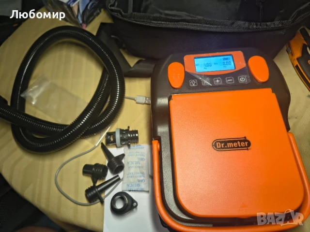 Tuomico 16 PSI акумулаторна помпа за гребло с батерия, преносима електрическа ISUP , снимка 5 - Други спортове - 50807810