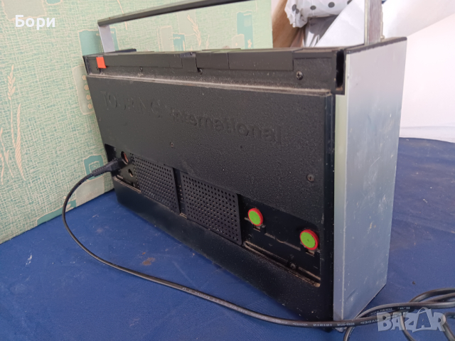 ITT TOURING international 104 Радио, снимка 12 - Радиокасетофони, транзистори - 44589354