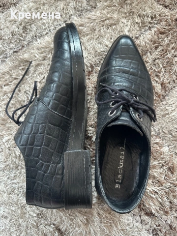 Елегантни ниски обувки от естествена кожа